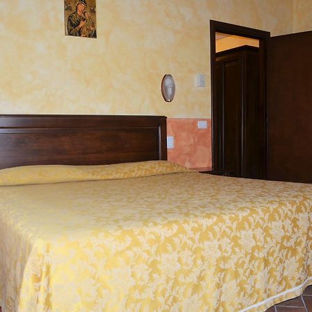 Hotel Oasi Neumann Cortona Dış mekan fotoğraf