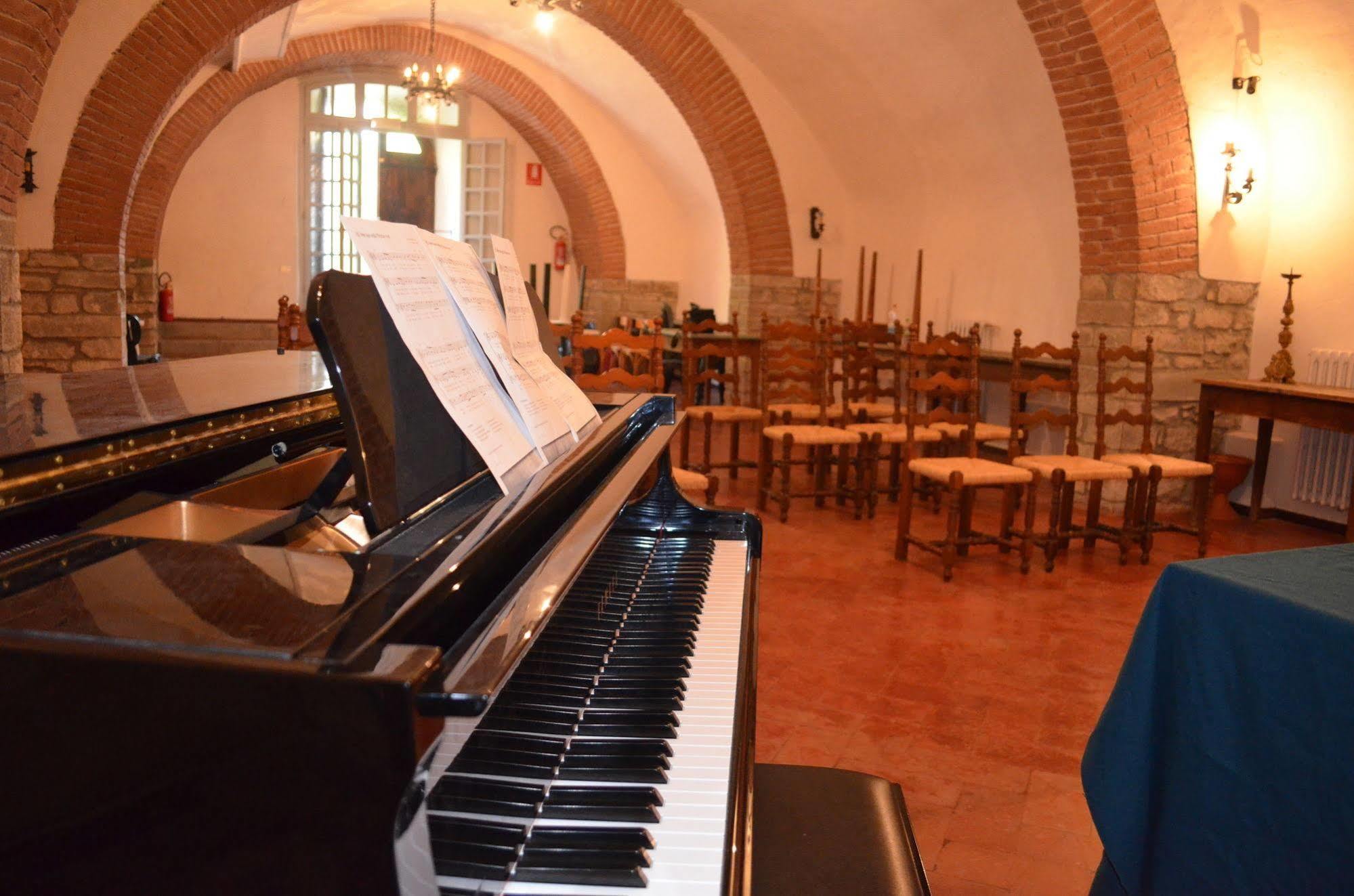 Hotel Oasi Neumann Cortona Dış mekan fotoğraf