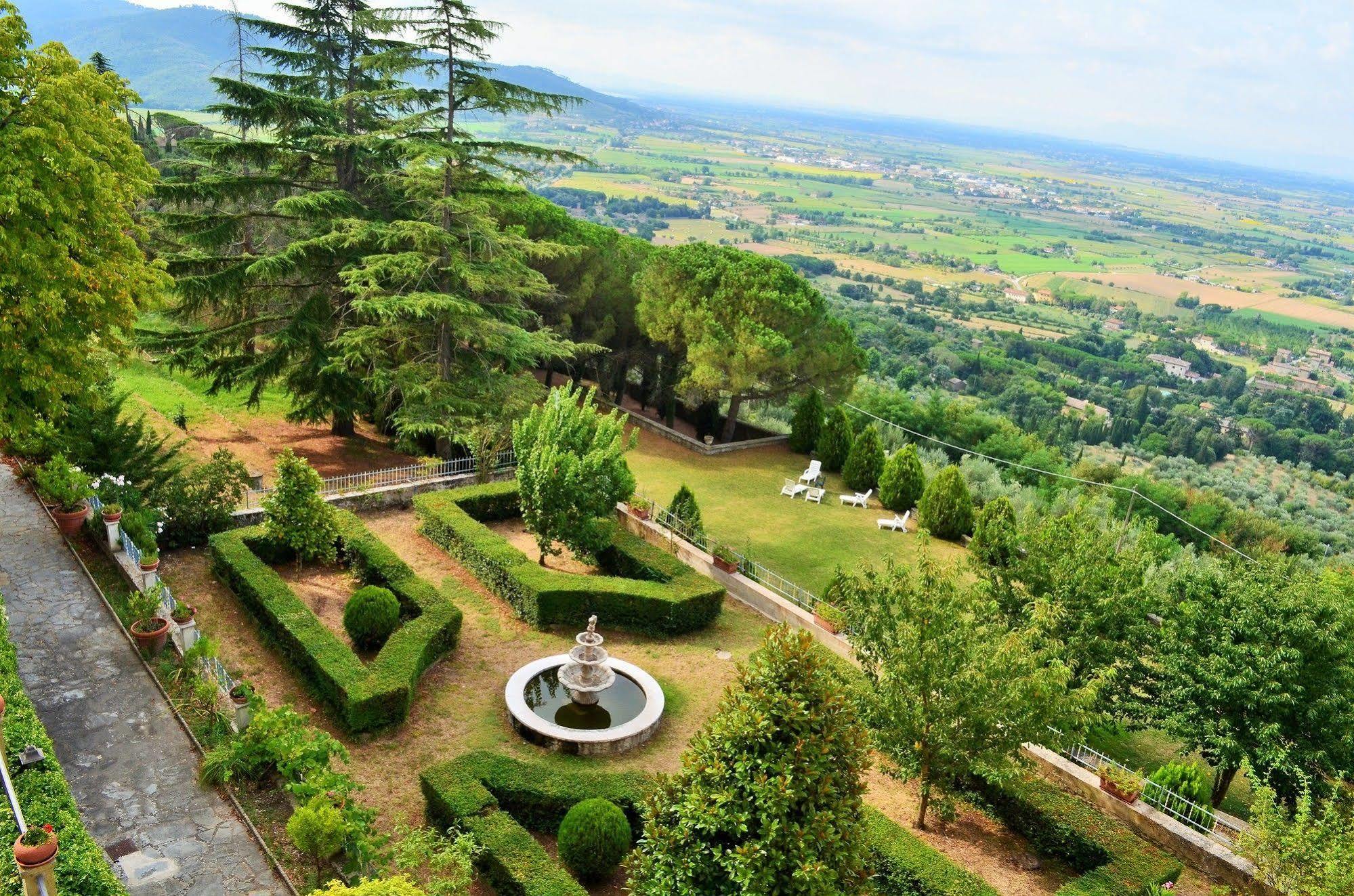 Hotel Oasi Neumann Cortona Dış mekan fotoğraf